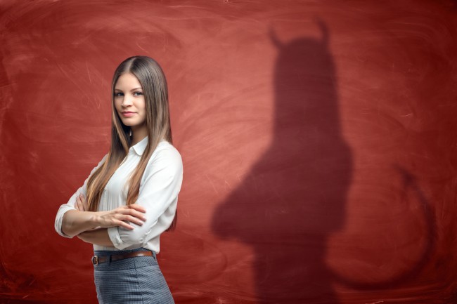 femeie diabolica
