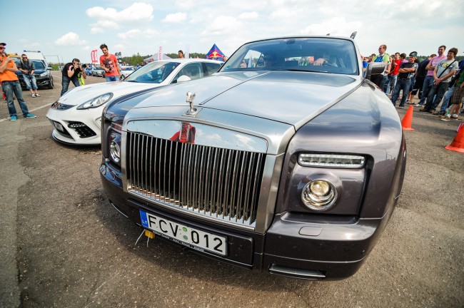 masina rolls-royce