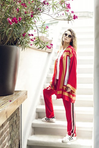 femeie cu kimono