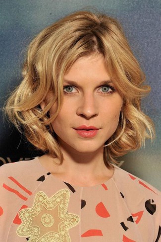 Clemence Poesy tunsa bob