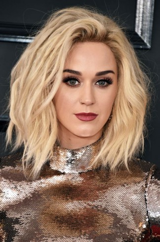 Katy Perry tunsa bob