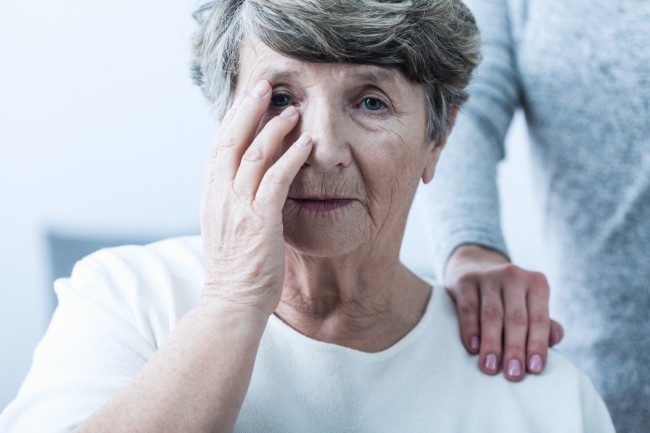 demența mixtă- femeie în vârstă 