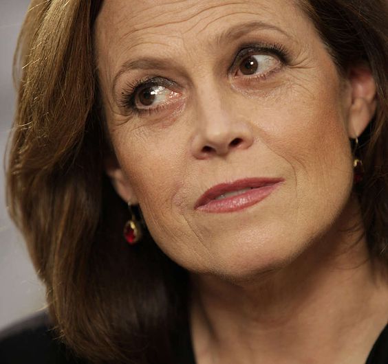 vedete peste 50 de ani-Sigourney Weaver