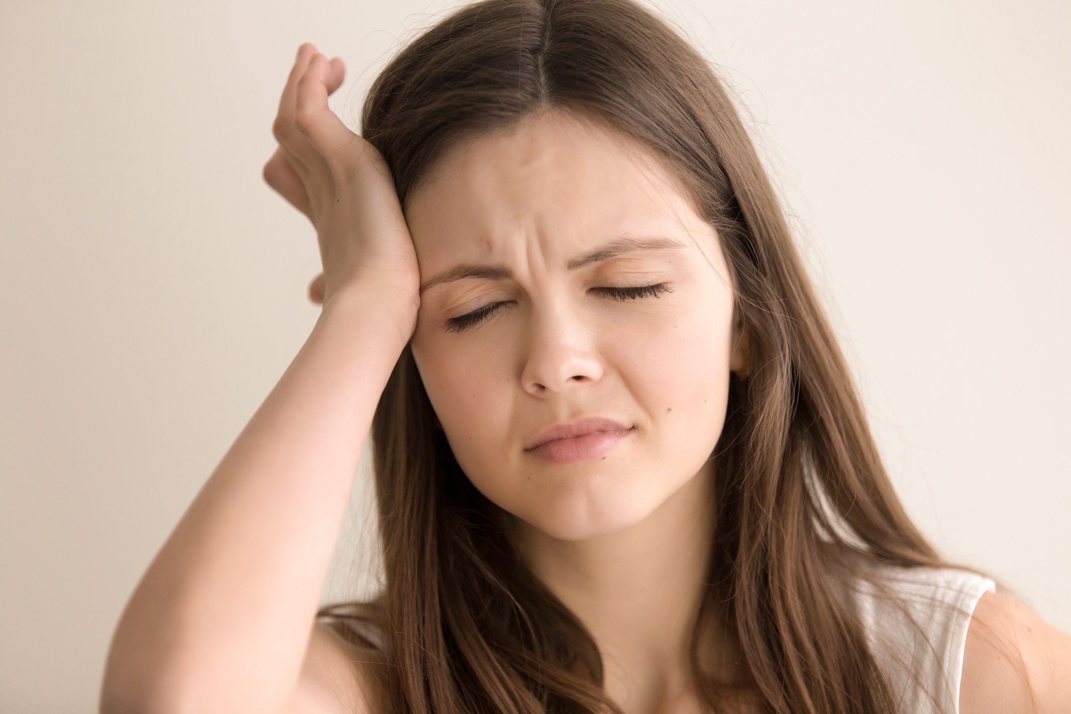 Colagenul contraindicații-femeie cu durere de cap