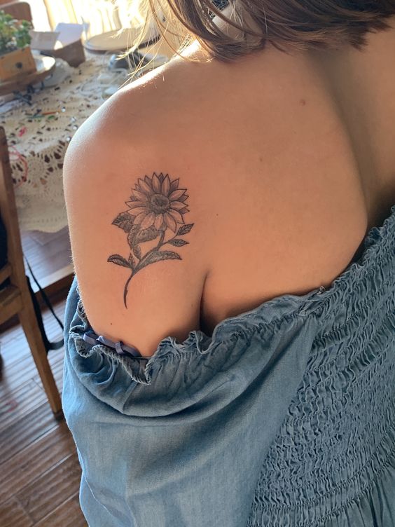 tatuaje braț-desen floarea soarelui