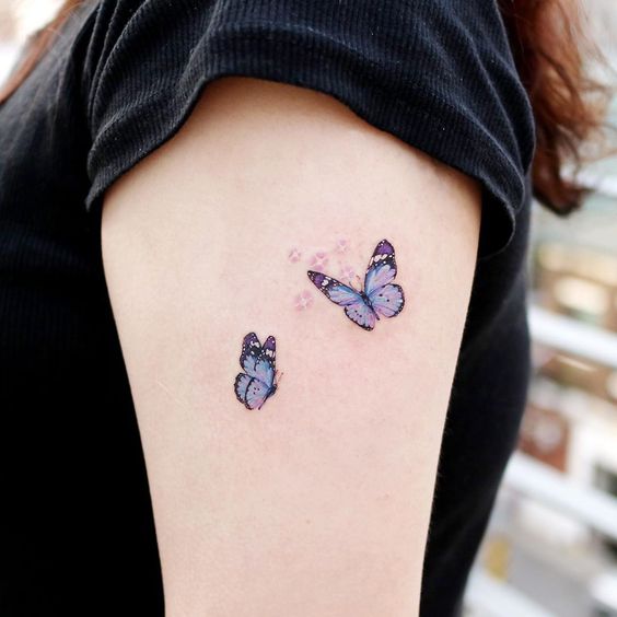 tatuaje braț-model doi fluturi colorați