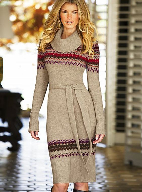 rochii-tricotate-2020-rochie pe corp cu model colorat