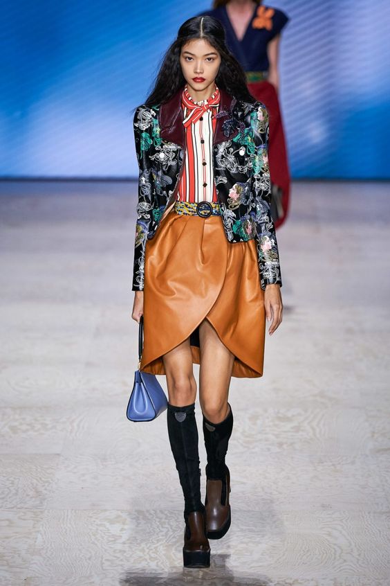 Fuste primavara 2020-fusta de piele Louis Vuitton