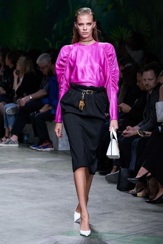 Fuste primavara 2020-fusta midi Versace