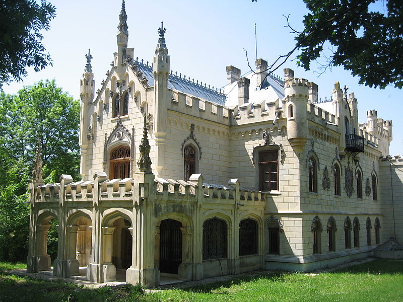 vacante-de-vis-in-romania-Castelul-Sturdza