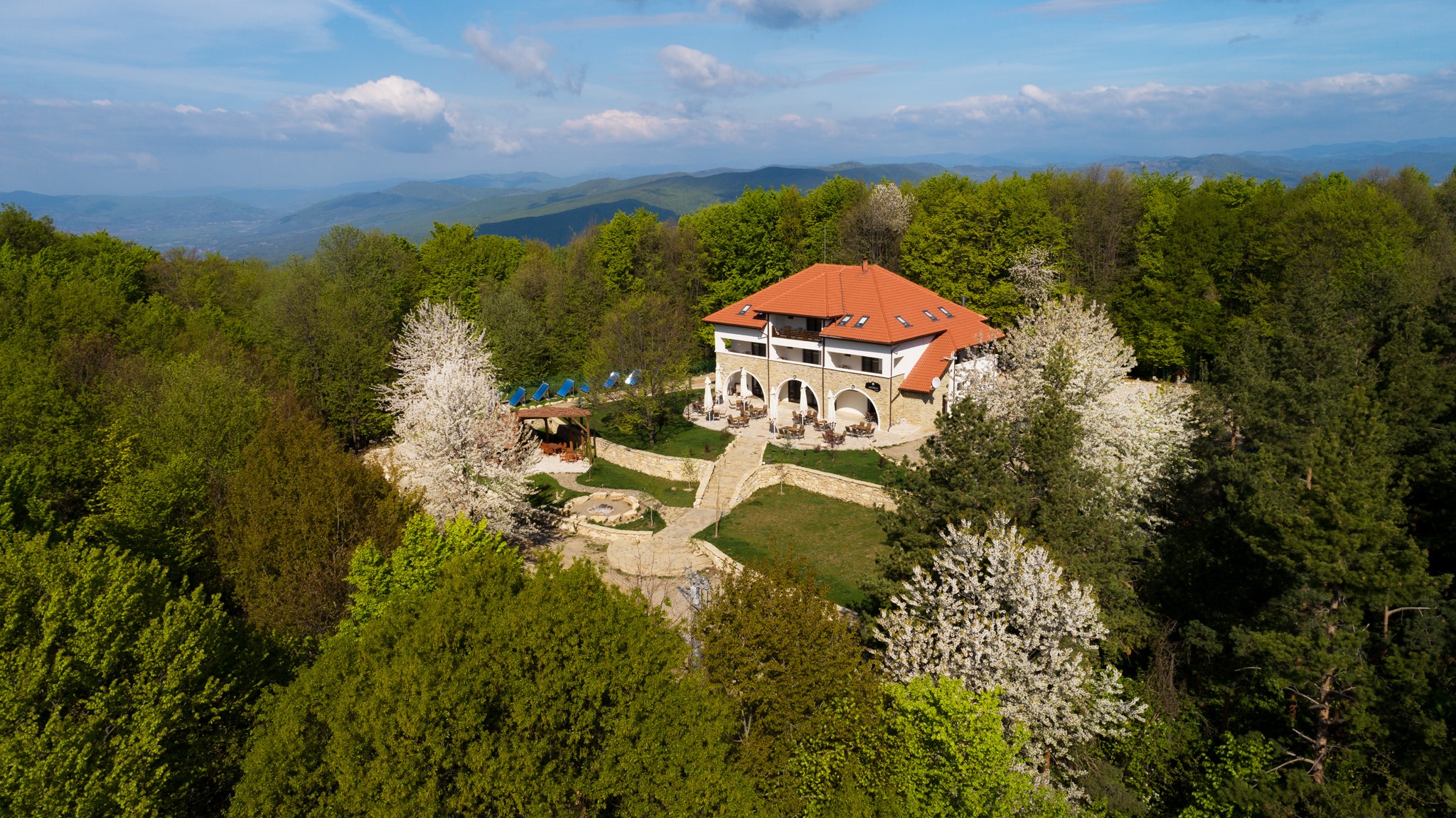 Panoramă Hotel Cetățuia din Magura Buzău