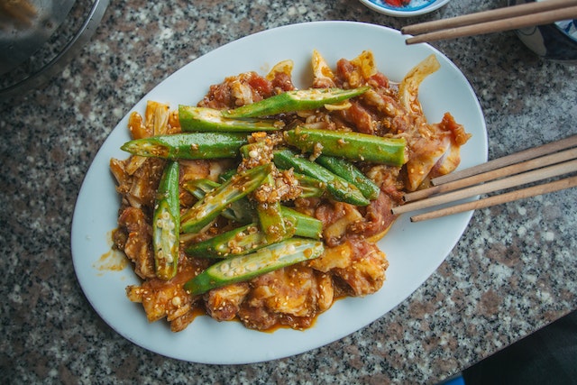 Mâncare de bame cu carne