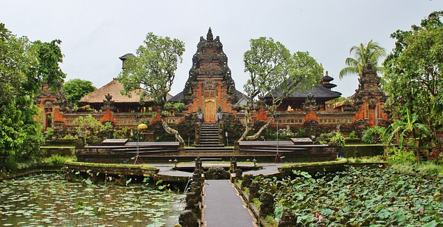 Templu în Indonezia
