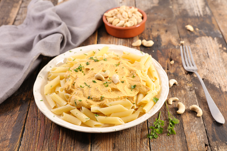 Paste cu sos alfredo