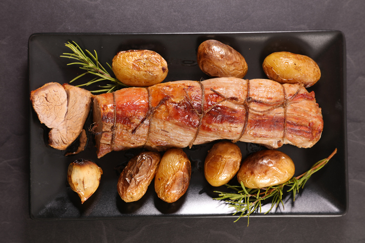 Mușchi de porc în tavă de copt
