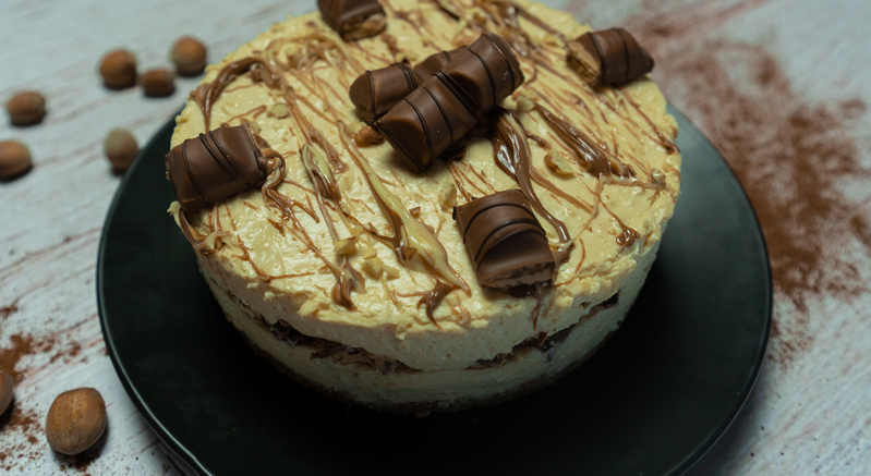 Tort cu ciocolată kinder bueno