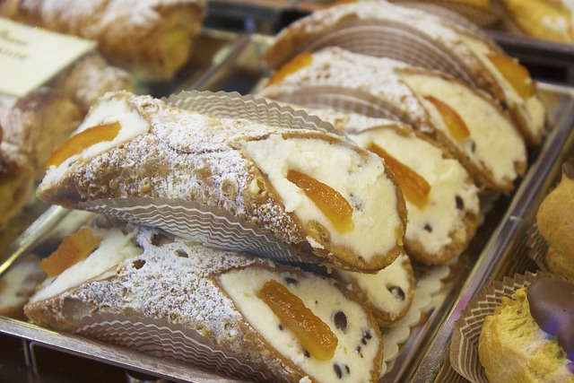 Desert cannoli