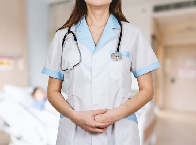 Doctor in halat alb