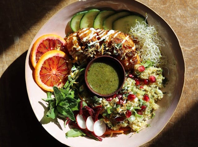Sos verde in salata