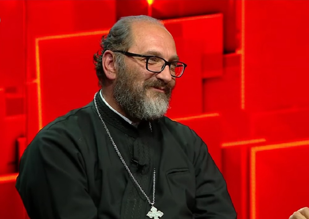 Părintele Constantin Necula, invitat la emisiunea „40 de întrebări cu Denise Rifai”