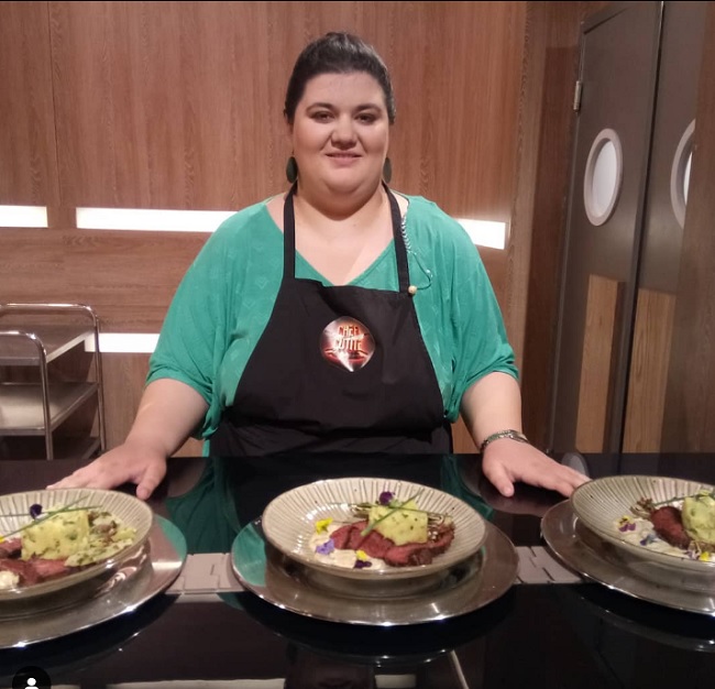 Claudia Radu, fostă concurentă a showului culinar „Chefi la Cuțite”
