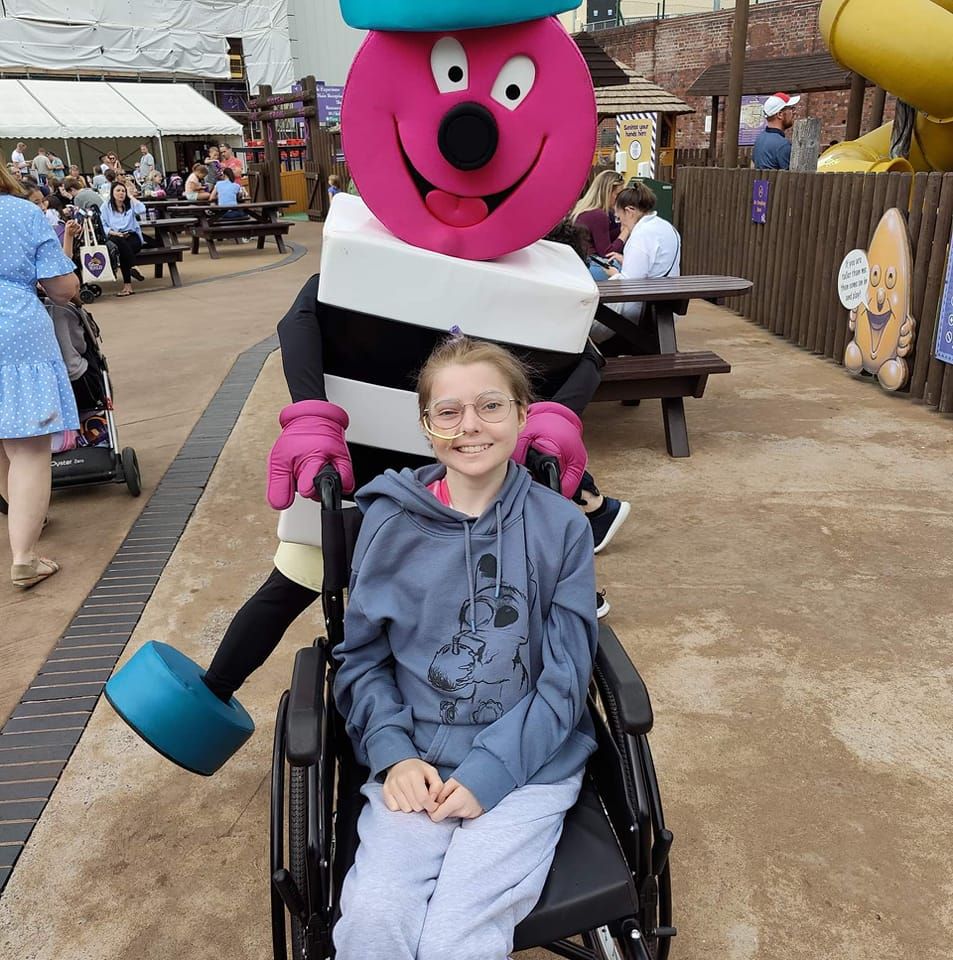 Grace Kelly în scaun cu rotile, în timp ce lupta să se vindece de cancer.
