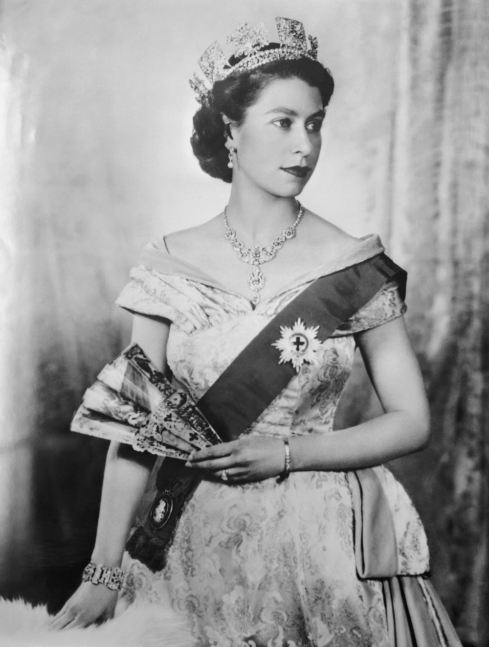 Regina Elisabeta a II-a în tinerețe
