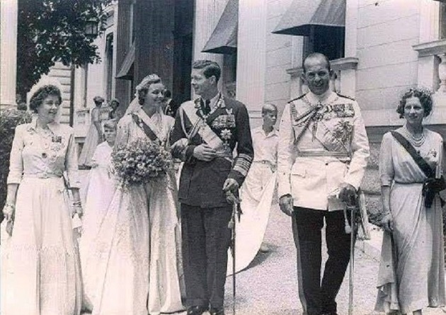 Imagine de la nunta Regelui Mihai I cu Regina Ana.