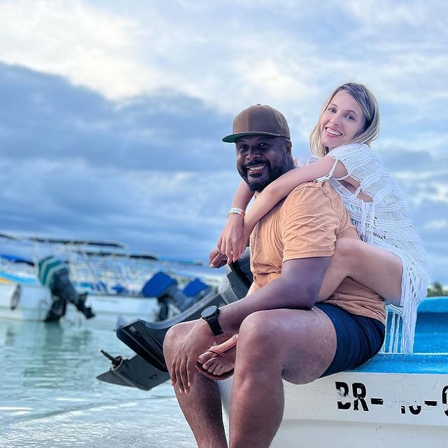 Andreea și Cabral Ibacka, în vacanță, pe o barcă