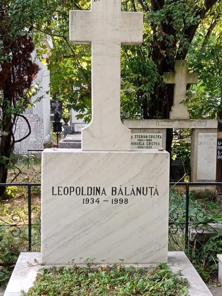 Crucea de la mormântul Leopoldinei Bălănuță