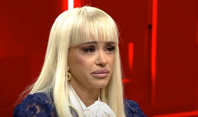 Anda Adam în emisiunea „40 de întrebări cu Denise Rifai”, de la Kanal D