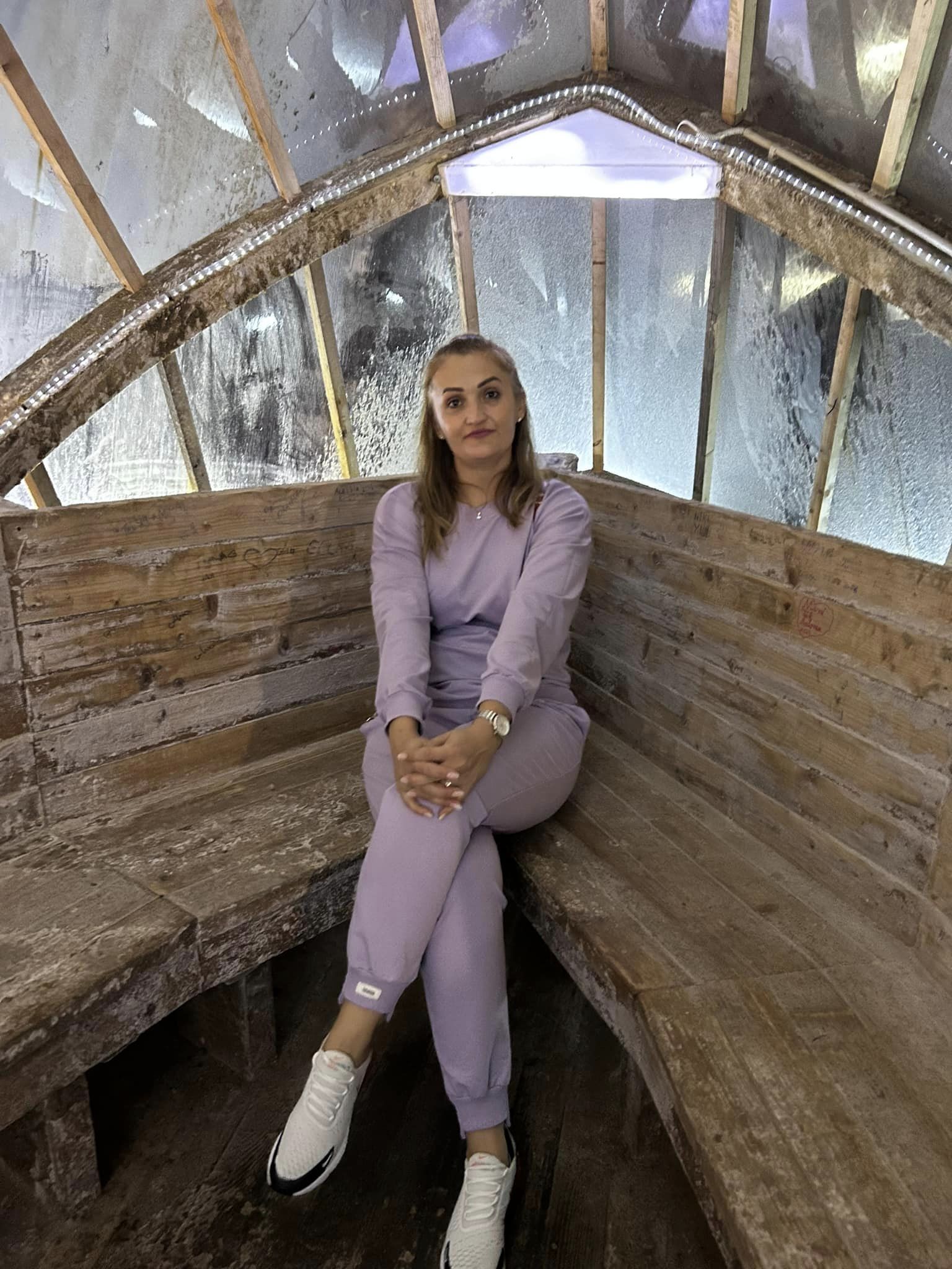 Gabriela Cristea, femeia de 40 de ani din Teleorman care a decedat în accidentul din Vitănești, în vizită la Salina Turda