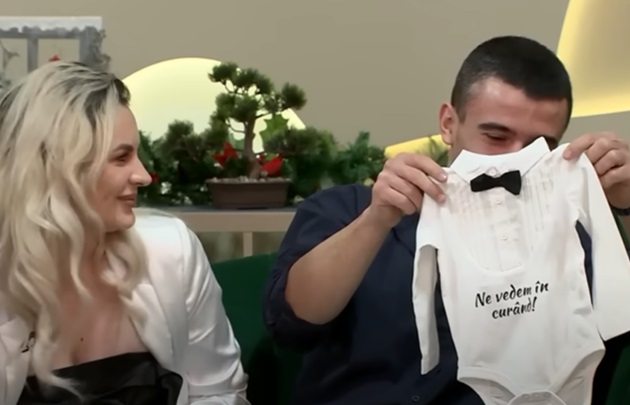 Ionela și Robert de la Mireasa, în timp ce tânăra își anunță iubitul că vor avea un copil