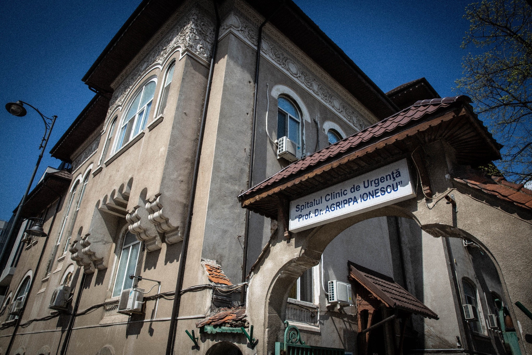 Spitalul Clinic de Urgență „Prof. Dr. Agrippa Ionescu” , în care este internat Ion Iliescu