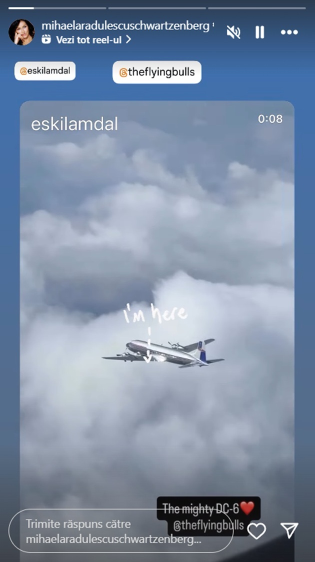 Mihaela Rădulescu în avion, pe cerul Bucureștiului, la BIAS 2025