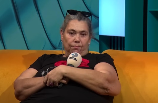 Ioana Tufaru povestind despre drama prin care a trecut, în cadrul emisiunii „Online Story by Cornelia Ionescu”
