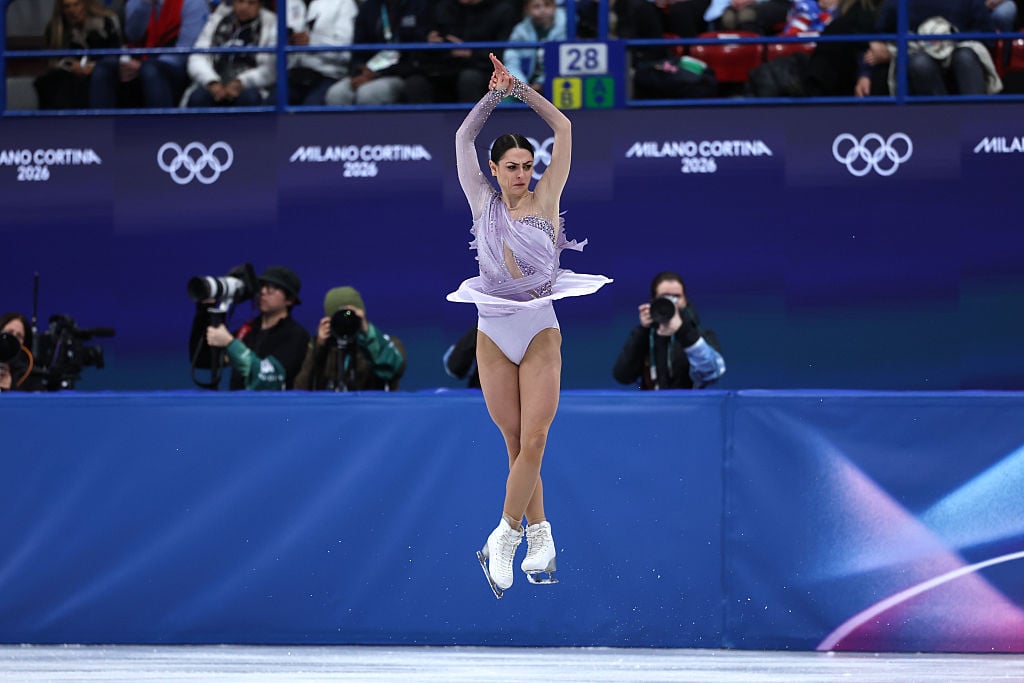 Julia&nbsp;Sauter la programul liber de la Jocurile Olimpice 2026, &icirc;ntr-o costumație lila cu paiete