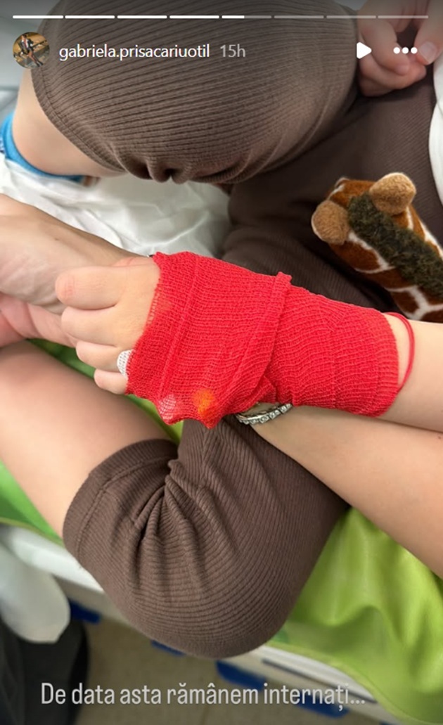 M&acirc;na lui Tiago cu branulă, la spital