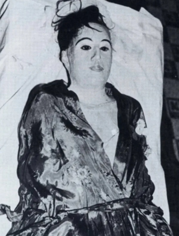 Cadavrul Mariei&nbsp;Elena&nbsp;Milagro&nbsp;de&nbsp;Hoyos, conservat de Carl Tanzler