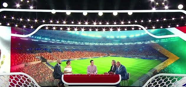 Jurnaliștii Dan Pavel și Olivia Păunescu în platoul știrilor Antenei 1, alături de Ștefan Bănică Jr. și de foștii fotbaliști Florin Răducioiu și Bogdan Stelea, comentând împreună primul meci de la Campionatul Mondial 2026