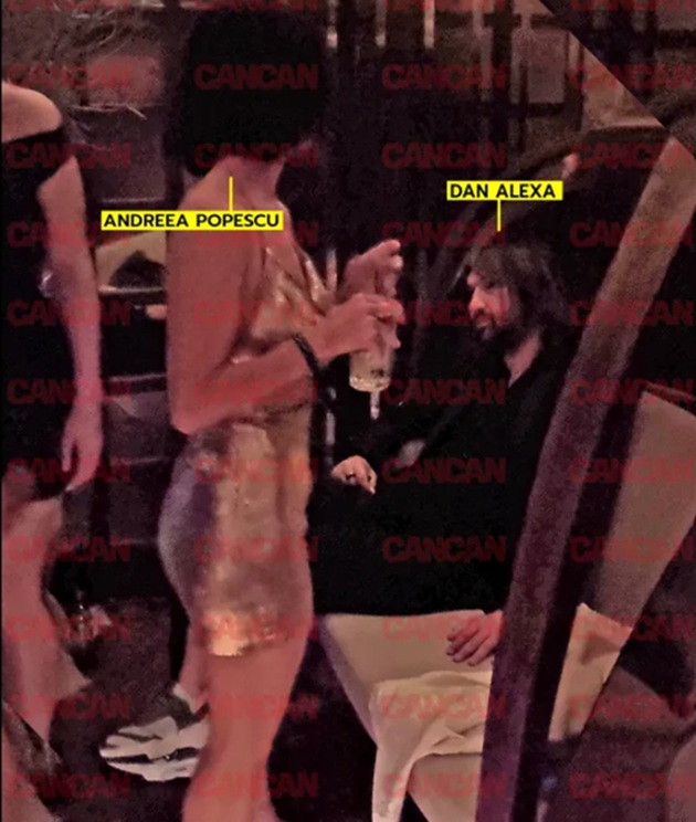 Andreea Popescu dansând în club în fața lui Dan Alexa, cu un pahar în mână, în timp ce el stătea pe canape