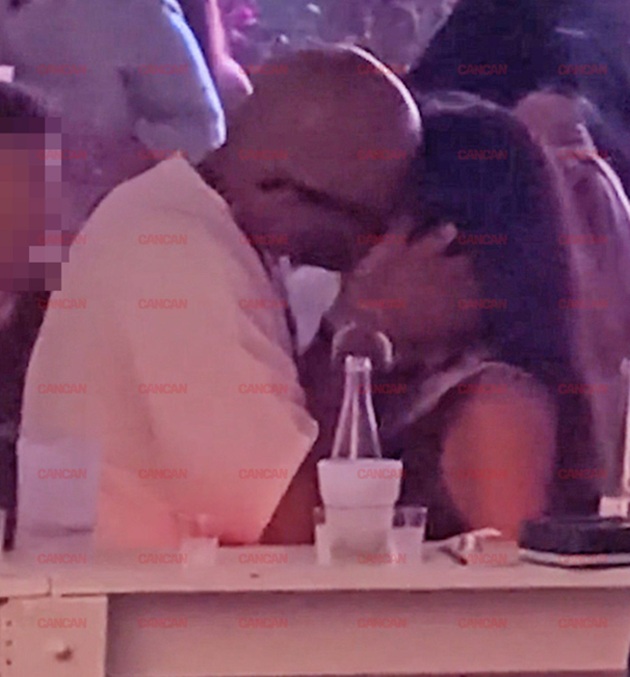 Cabral sărutându-se pasional cu o femeie misterioasă într-un club din Mamaia, în văzul tuturor