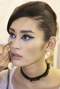 blue cat eye2