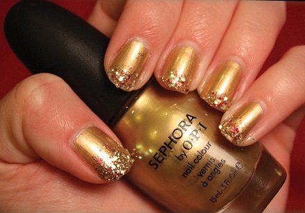 gold manicure