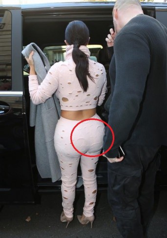 Kim Kardashian poarta lenjerie spanx