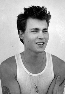 vedete atunci si acum Johnny Depp