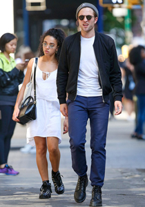 robert_pattinson_si_fka_twigs