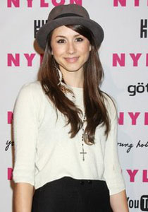 Troian Bellisario