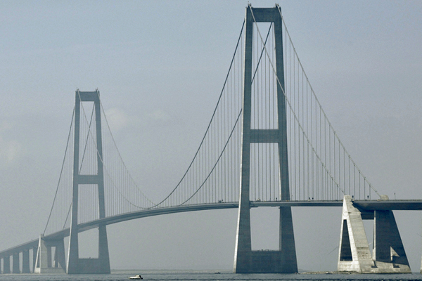 great_belt_east_bridge_denmark