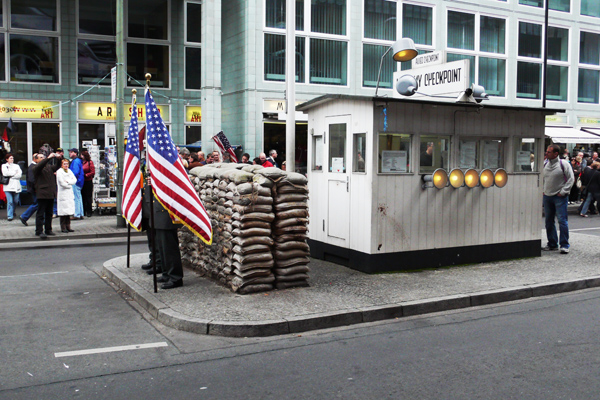 checkpoint_charlie